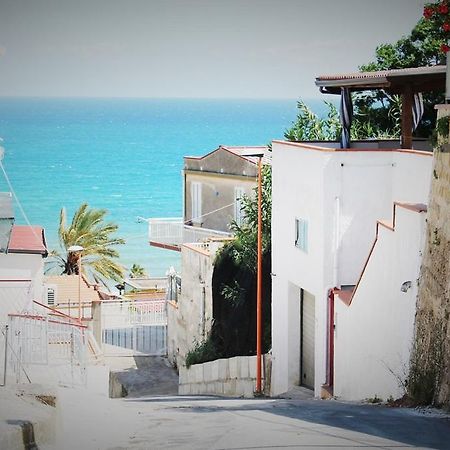 Cento Passi Dal Mare Apartment อัลกาโมมารีนา ภายนอก รูปภาพ