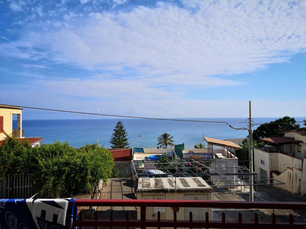 Cento Passi Dal Mare Apartment อัลกาโมมารีนา ภายนอก รูปภาพ