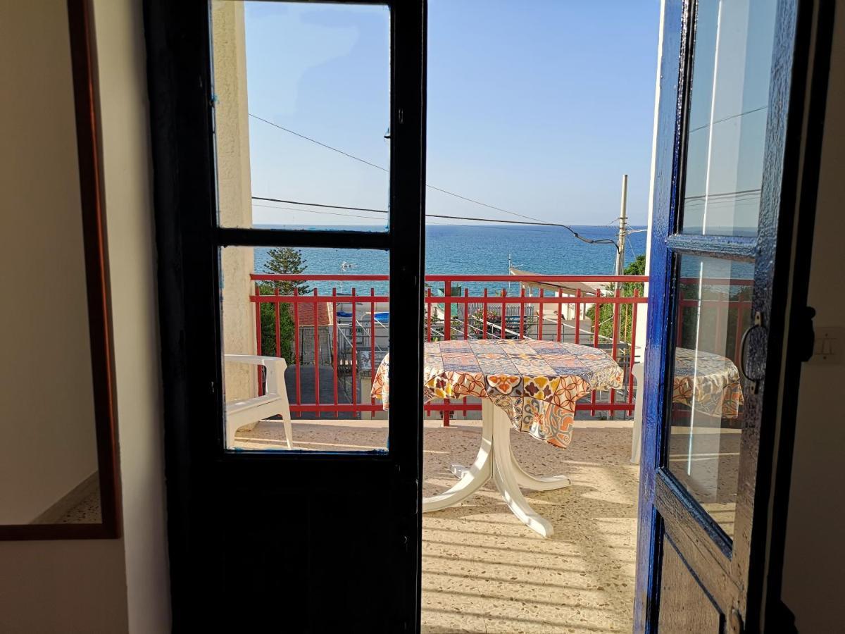 Cento Passi Dal Mare Apartment อัลกาโมมารีนา ภายนอก รูปภาพ