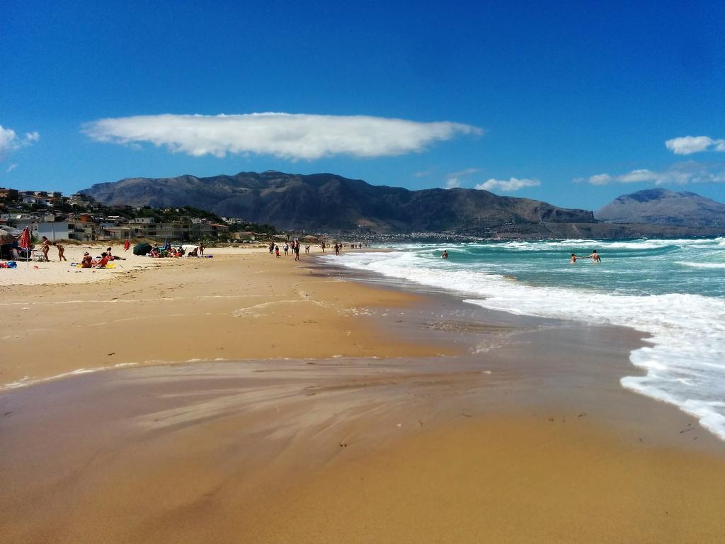 Cento Passi Dal Mare Apartment อัลกาโมมารีนา ภายนอก รูปภาพ