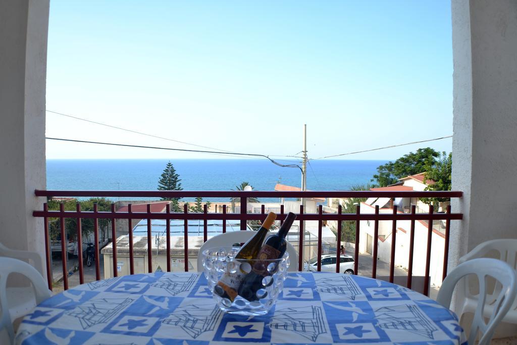 Cento Passi Dal Mare Apartment อัลกาโมมารีนา ภายนอก รูปภาพ