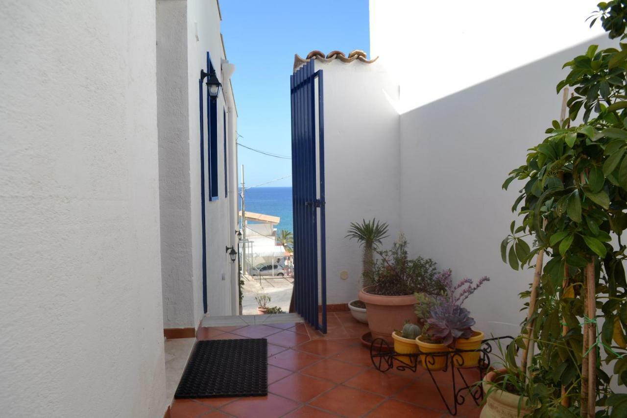 Cento Passi Dal Mare Apartment อัลกาโมมารีนา ภายนอก รูปภาพ
